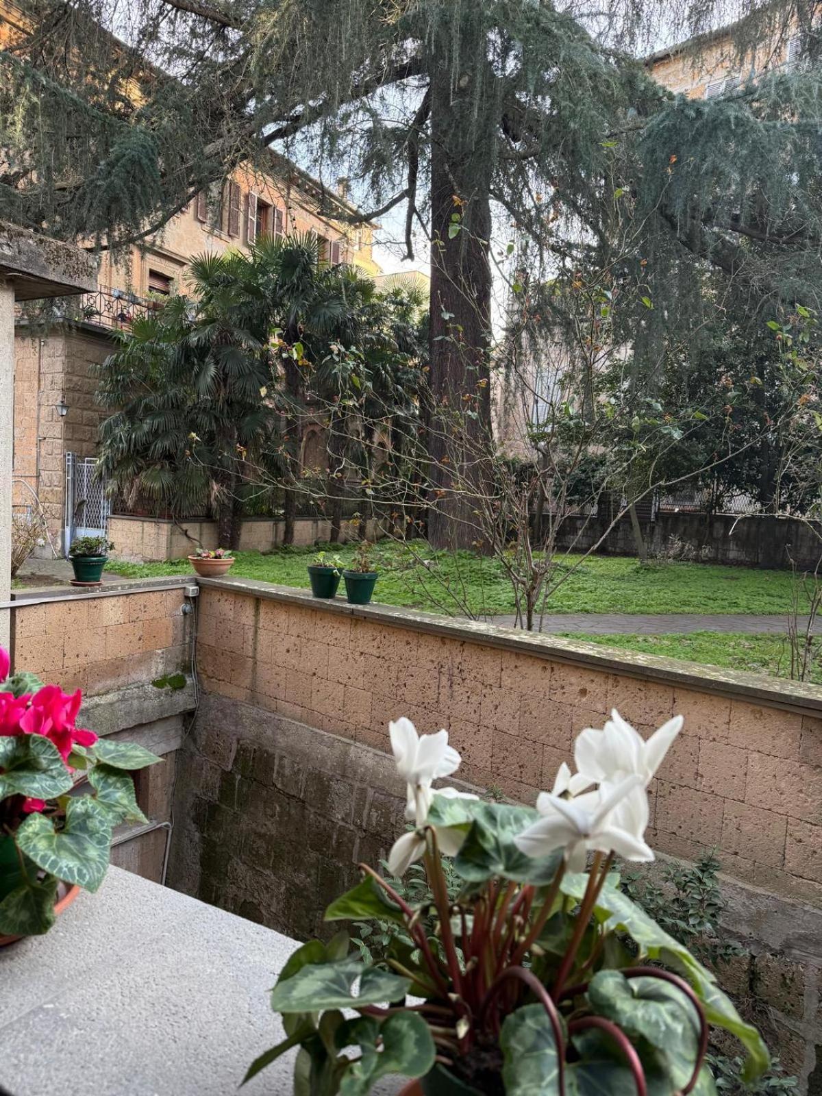Il Giardinetto Di Elelu' Private Garage Apartment ออร์เวียโต ภายนอก รูปภาพ